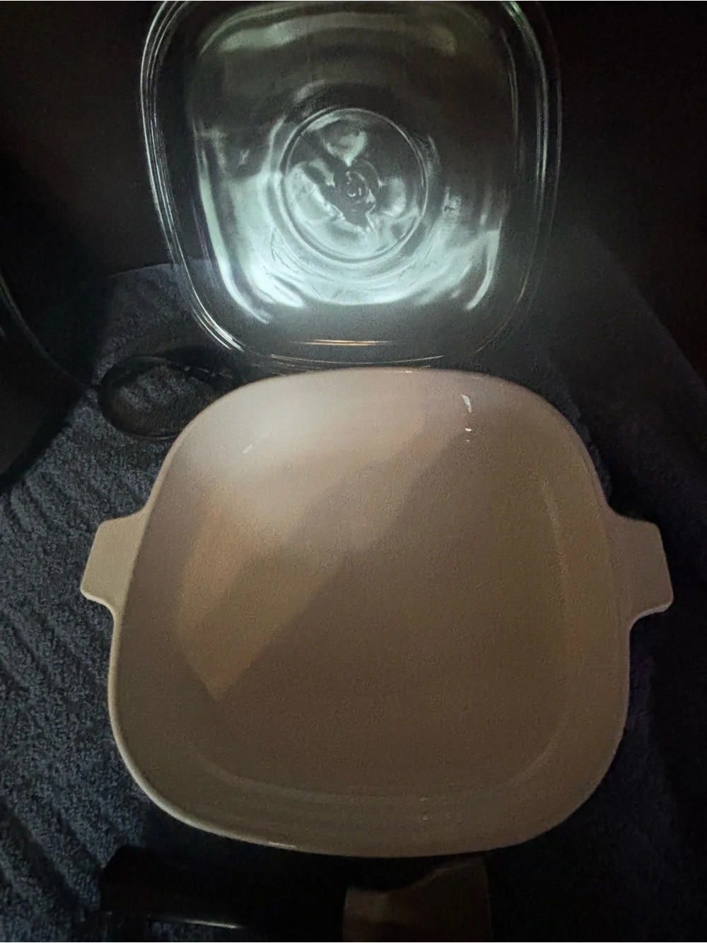 Vtg lot of 2 corningware blue flowers dishes + lid & removable handle P-10 B 1